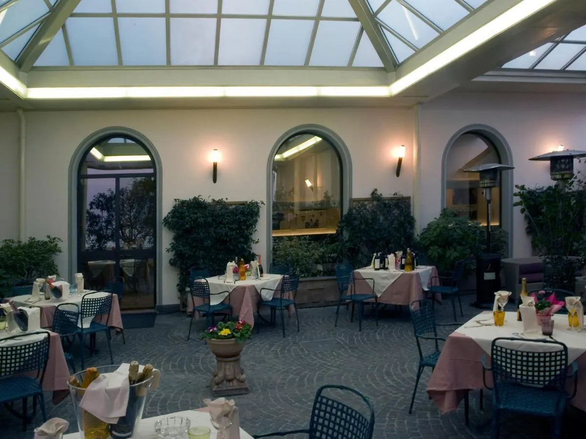 Hotel Verdi Boutique Hotel Parma 4*,  Italia